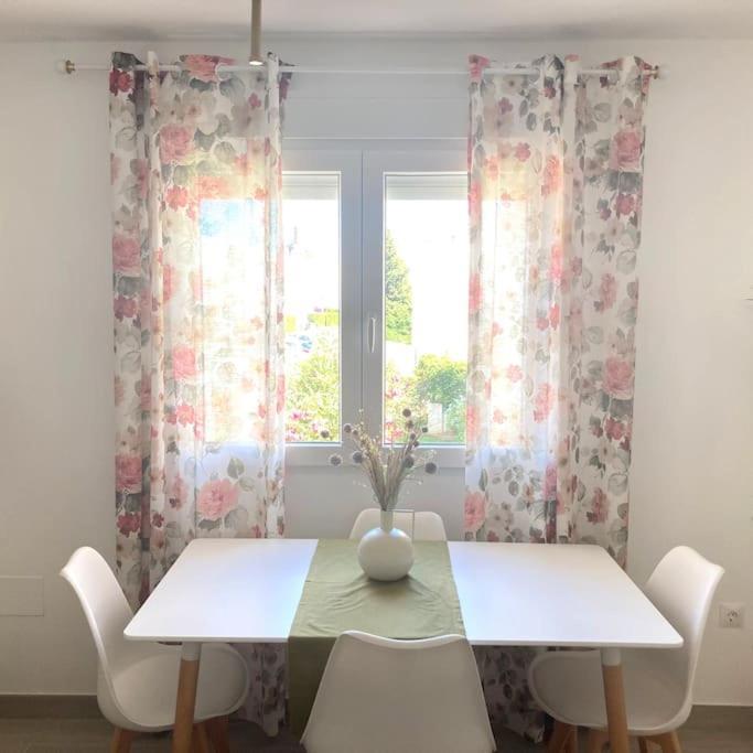 Apartamento Entero Con Solarium En Sabinillas, Con Piscina Y Al Lado Del Puerto De La Duquesa Manilva Ngoại thất bức ảnh