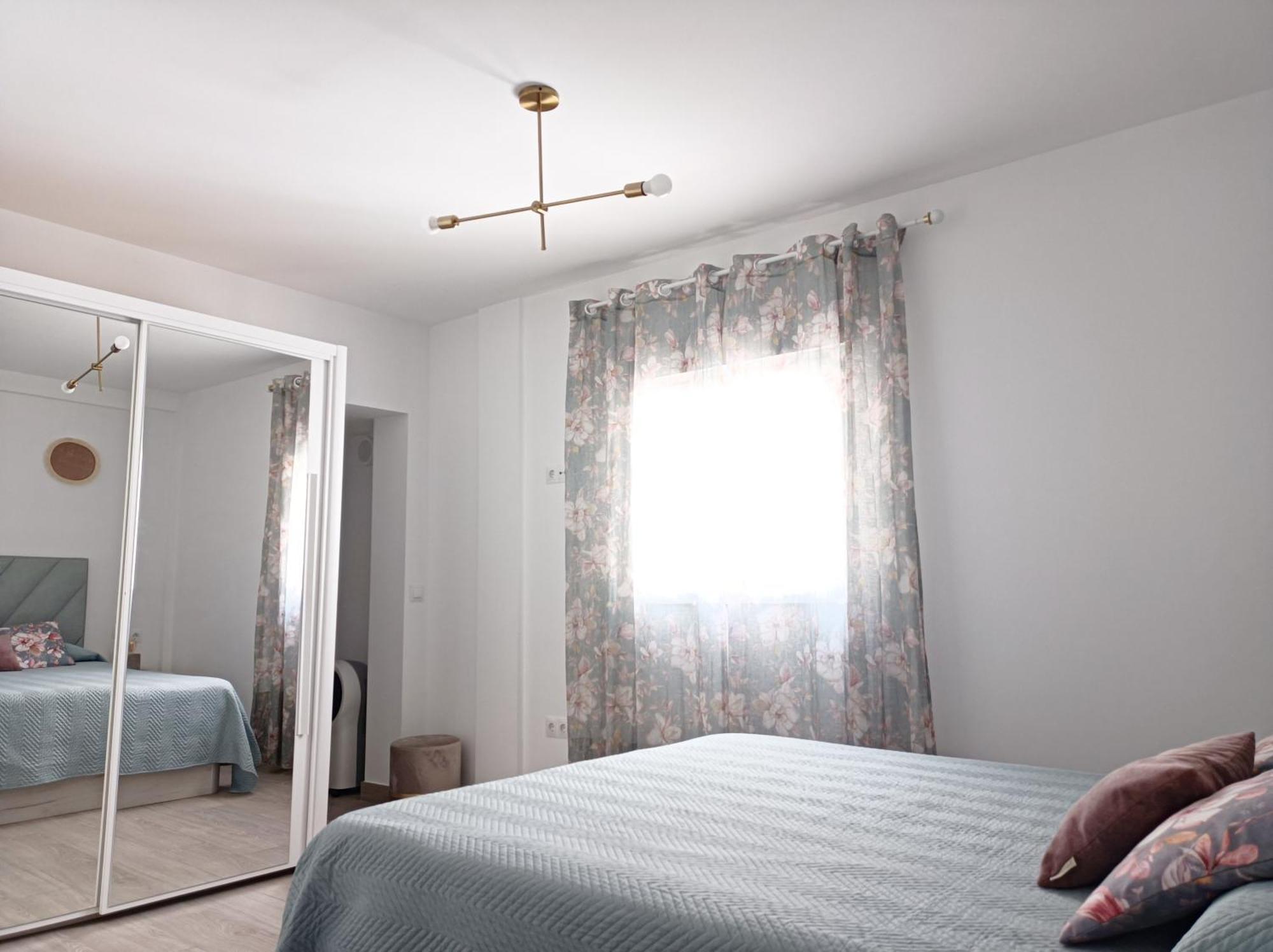 Apartamento Entero Con Solarium En Sabinillas, Con Piscina Y Al Lado Del Puerto De La Duquesa Manilva Ngoại thất bức ảnh